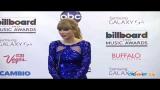 Video Lagu Taylor Swift talking about Justin bieber and Miley Cyrus ......VEVO Terbaru di zLagu.Net