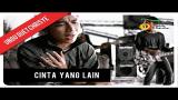 Download Video Lagu UNGU feat. Chrisye - Cinta Yang Lain | Official Video Clip - zLagu.Net