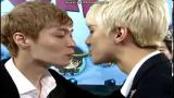 Video Music [ENG SUB] 130729 EXO Sehun & Lay Pepero Kiss Gratis di zLagu.Net