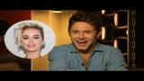 Lagu Video Niall Horan REACTS To Katy Perry Saying He Keeps Hitting On Her Terbaru di zLagu.Net