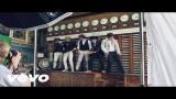 Lagu Video One Direction - Behind the scenes at the photoshoot - Zayn Terbaik di zLagu.Net