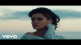 Download Rihanna - Diamonds Video Terbaru