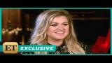 Lagu Video EXCLUSIVE: Kelly Clarkson on How Her Husband Inspired New Music: 'He Makes Me Feel So Sexy' Terbaik