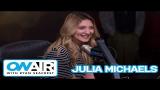 Download Video Lagu Julia Michaels Reveals How She Wrote Selena Gomez' "Good For You | On Air with Ryan Seacrest Music Terbaik