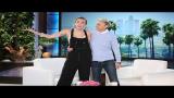 Download Lagu Miley Cyrus on Hillary Clinton and Guest-Hosting Music - zLagu.Net