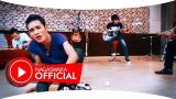 Video Lagu Sembilan - Ada Bayangmu (Official ic eo NAGASWARA) ic Music baru