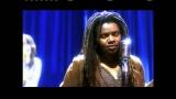 Video Music Tracy Chapman - 'Give Me One Reason' (Official ic eo) Terbaru