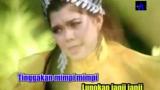 Lagu Video Ratu Sikumbang ft Agri - Anggan Jo Kato Pasti Terbaru 2021 di zLagu.Net