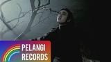 Download Vidio Lagu Pop - Caffeine - Kau Yang Telah Pergi (Official ic eo) Gratis