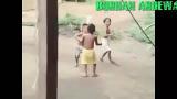 Video Musik Viral!!! Anak Kecil bergoyang Ala ik Remix Palembang Terbaru